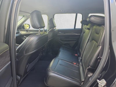 2023 Jeep Grand Cherokee Limited 4x2