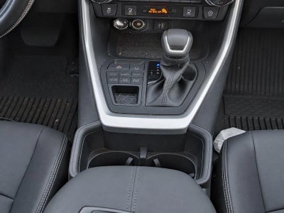2025 Toyota RAV4 XLE Premium AWD (Natl)