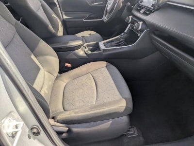 2020 Toyota RAV4 XLE FWD (GS)