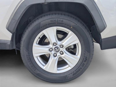 2020 Toyota RAV4 XLE FWD (GS)