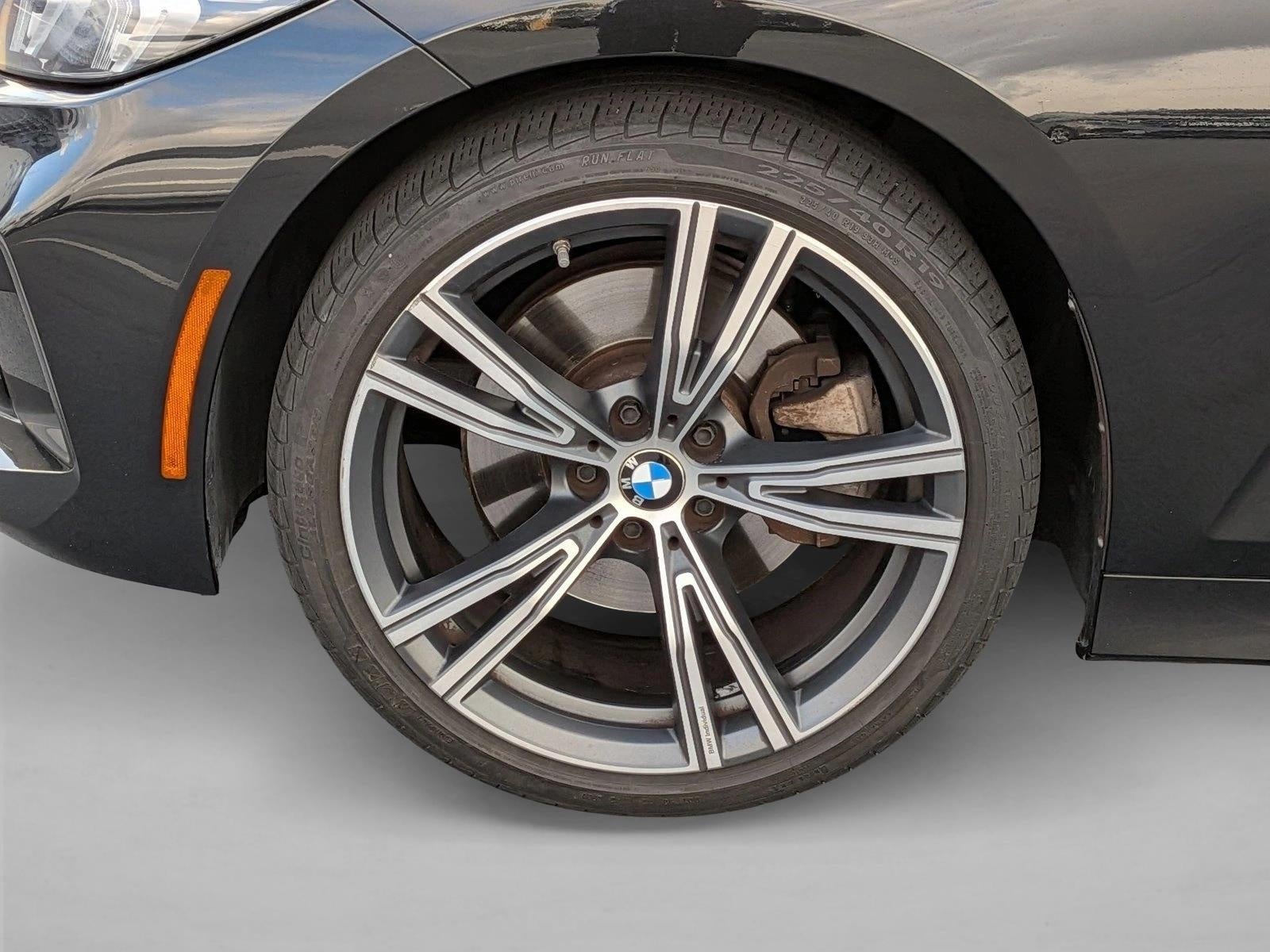 2023 BMW 330i Sedan