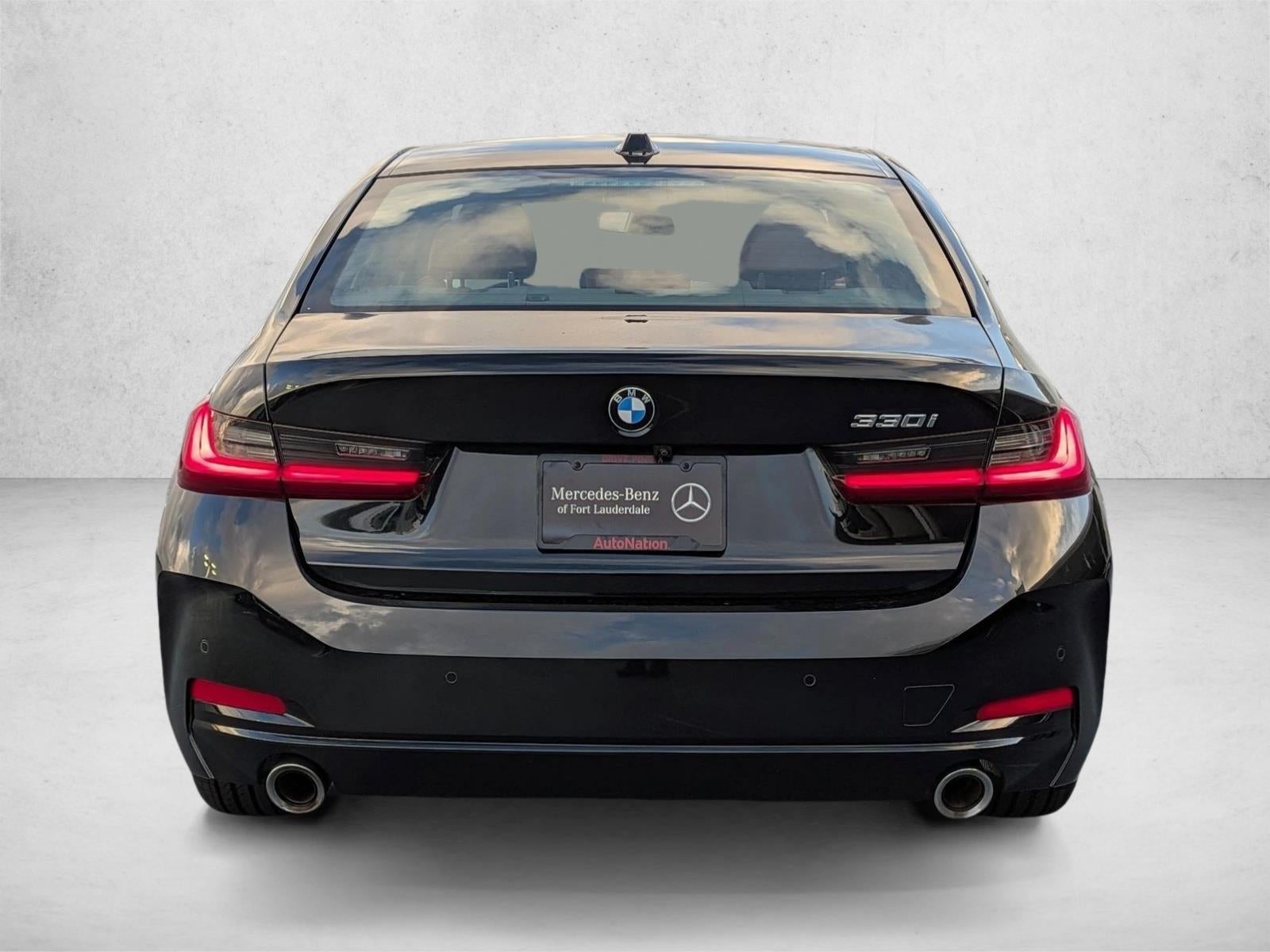 2023 BMW 330i Sedan