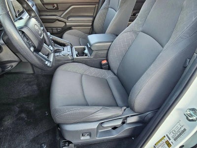 2024 Toyota Tacoma 2WD 2WD SR5 Double Cab 5' Bed AT (Natl)