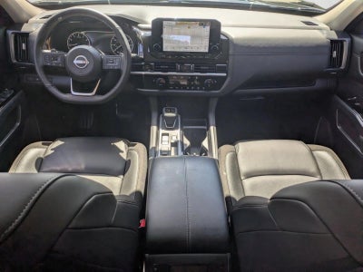 2025 Nissan Pathfinder SL 2WD