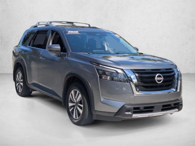 2025 Nissan Pathfinder SL 2WD
