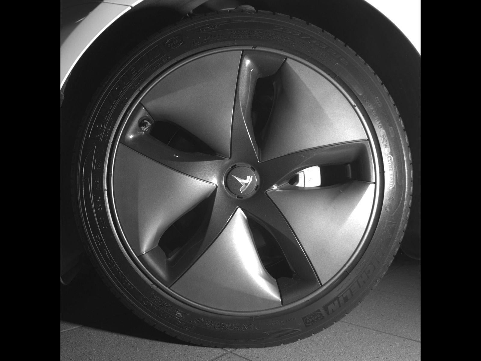 2018 Tesla Model 3 Long Range Battery RWD