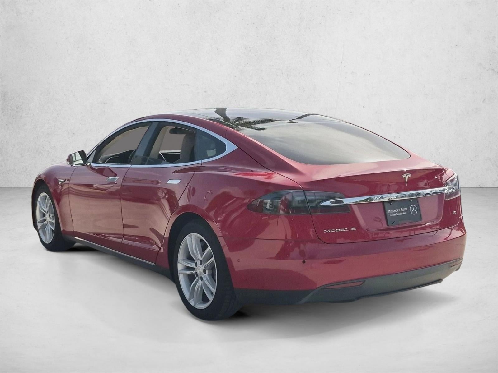 2016 Tesla Model S 4dr Sdn RWD 70 kWh Battery