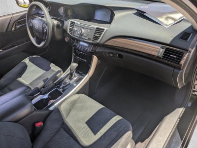 2017 Honda Accord Hybrid Sedan