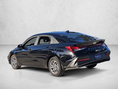 2024 Hyundai ELANTRA SEL IVT