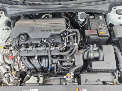 2024 Hyundai ELANTRA SEL IVT