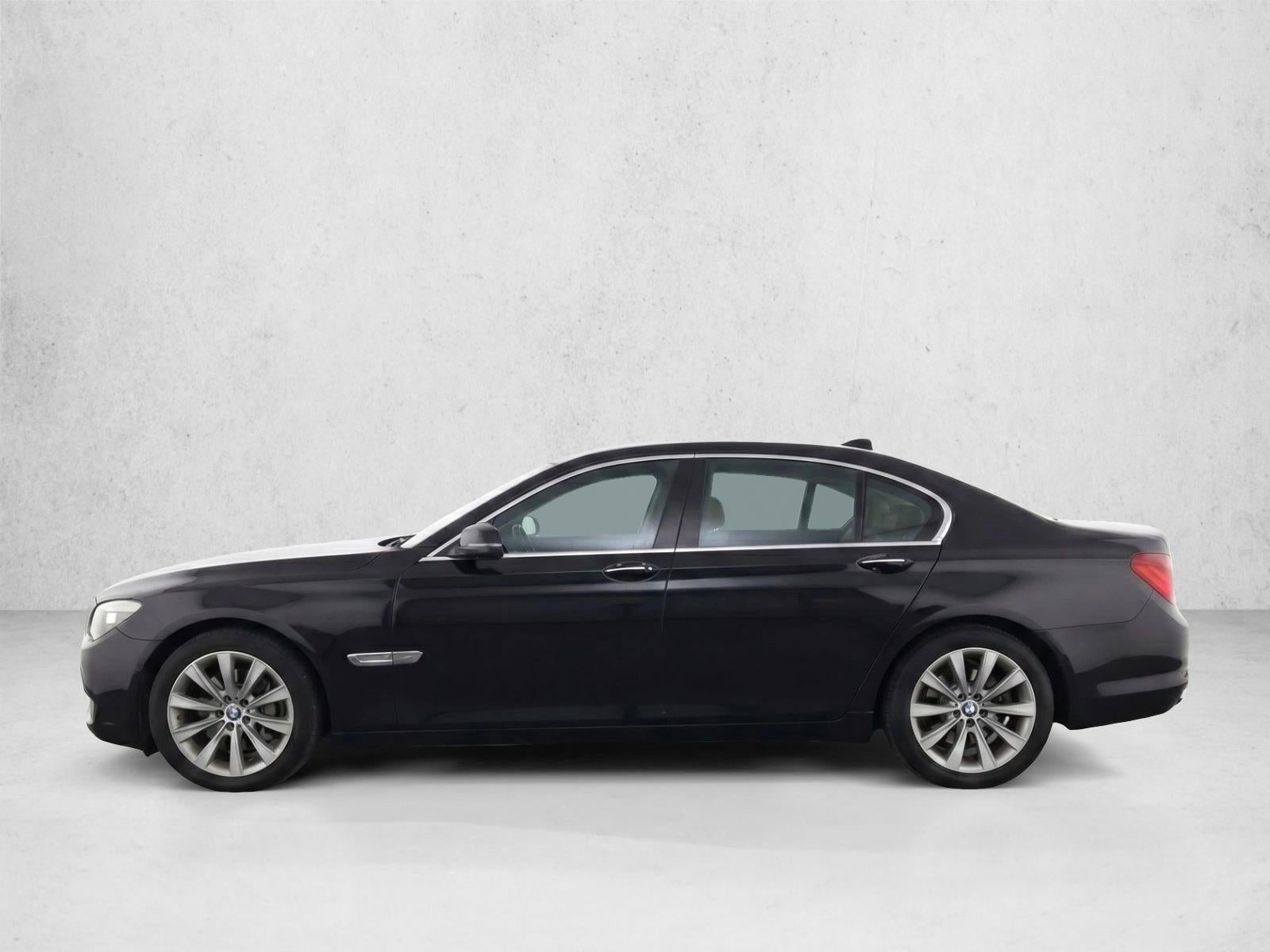 2015 BMW 740Li Sedan