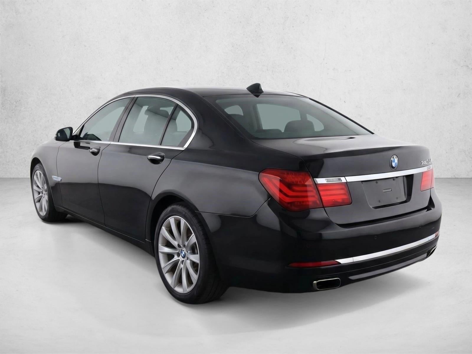2015 BMW 740Li Sedan