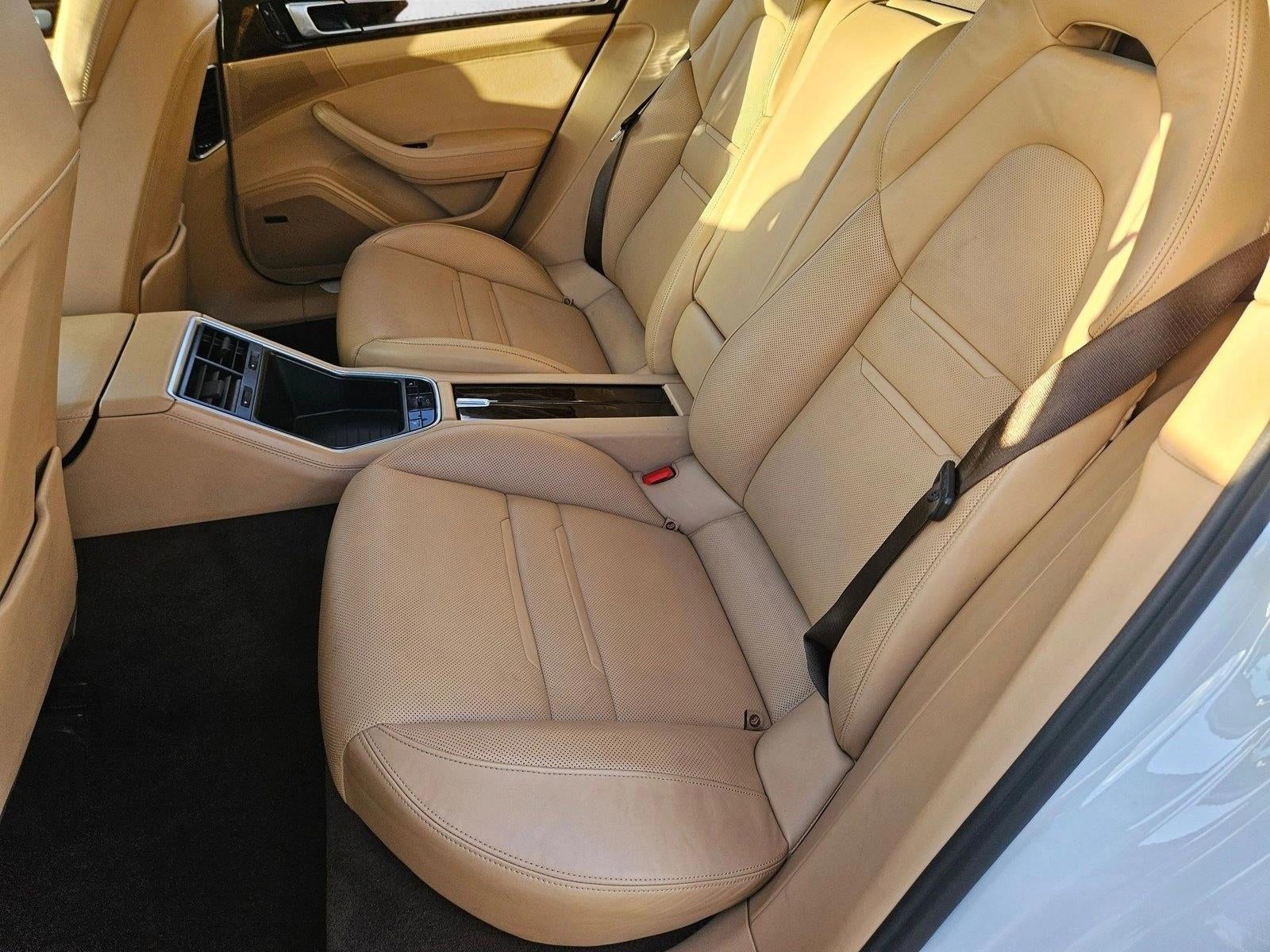 2018 Porsche Panamera 4 AWD