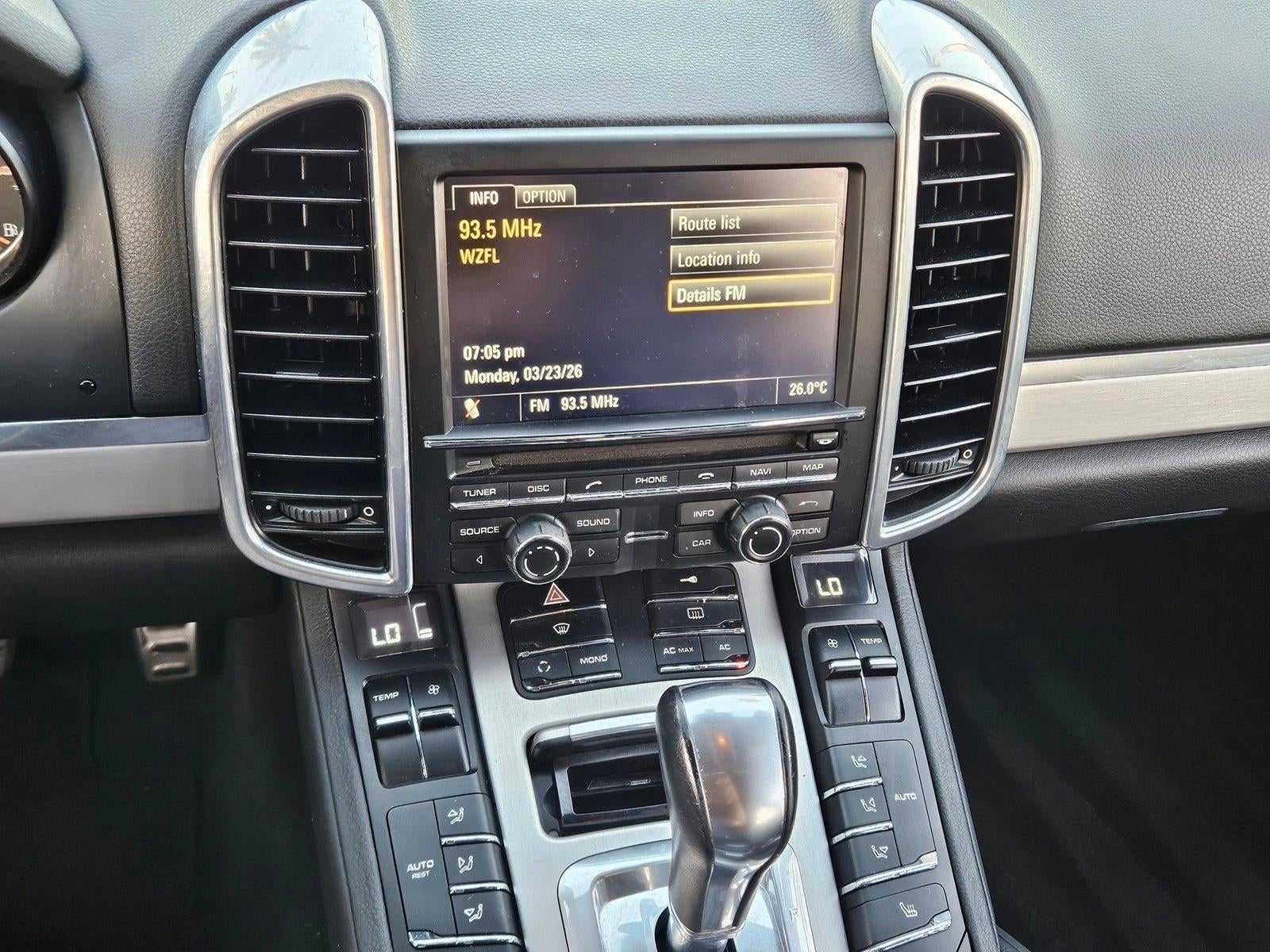 2011 Porsche Cayenne AWD 4dr S