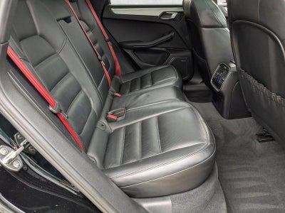 2016 Porsche Macan AWD 4dr Turbo