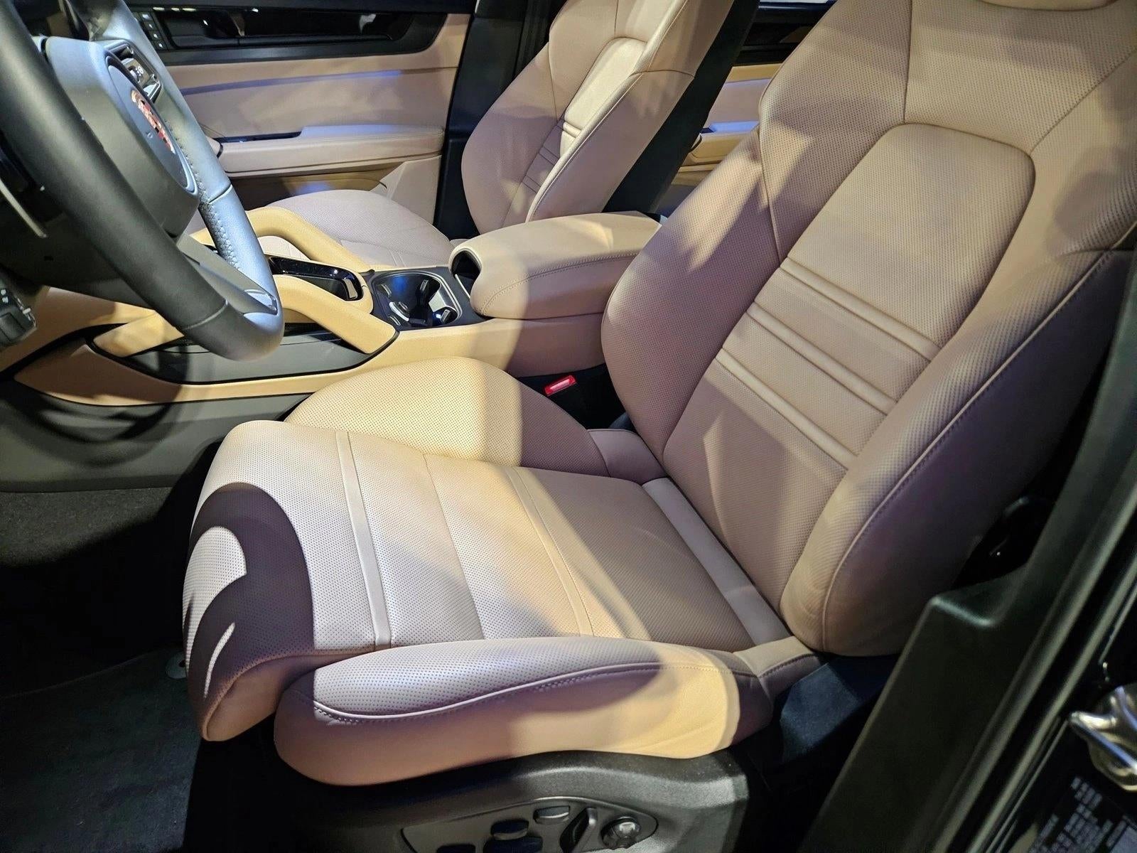 2025 Porsche Cayenne GTS Coupe AWD