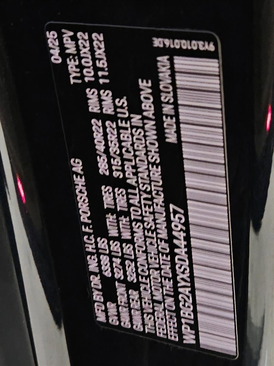 2025 Porsche Cayenne GTS Coupe AWD