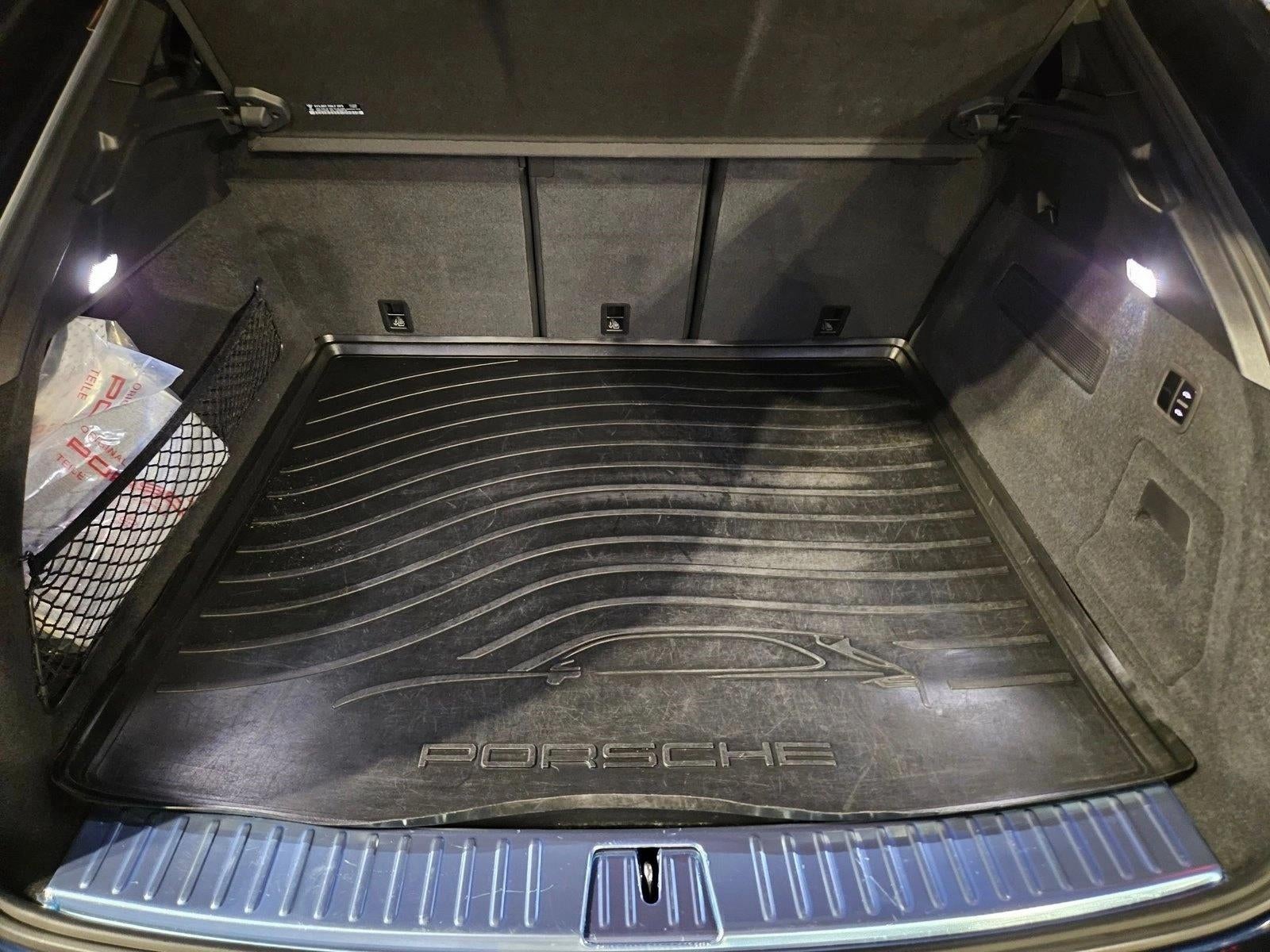 2025 Porsche Cayenne GTS Coupe AWD