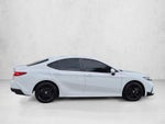 2025 Toyota Camry SE (Natl)