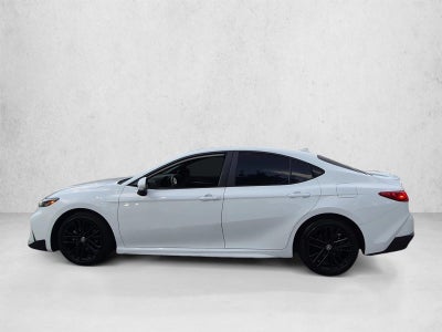 2025 Toyota Camry SE (Natl)