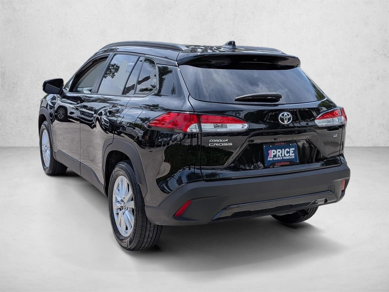 2023 Toyota Corolla Cross LE 2WD (Natl)