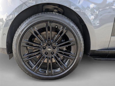 2025 Land Rover Range Rover P530 SE LWB 7 Seat