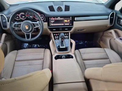 2023 Porsche Cayenne Platinum Edition AWD