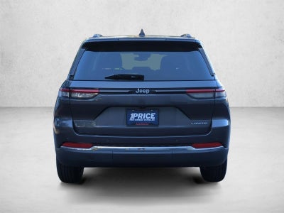 2023 Jeep Grand Cherokee Laredo 4x2
