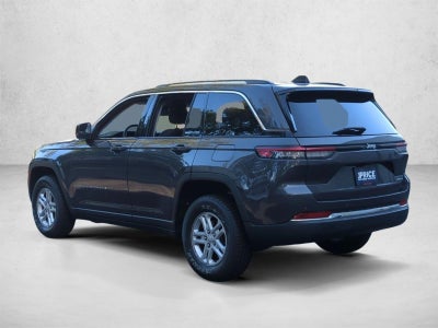 2023 Jeep Grand Cherokee Laredo 4x2