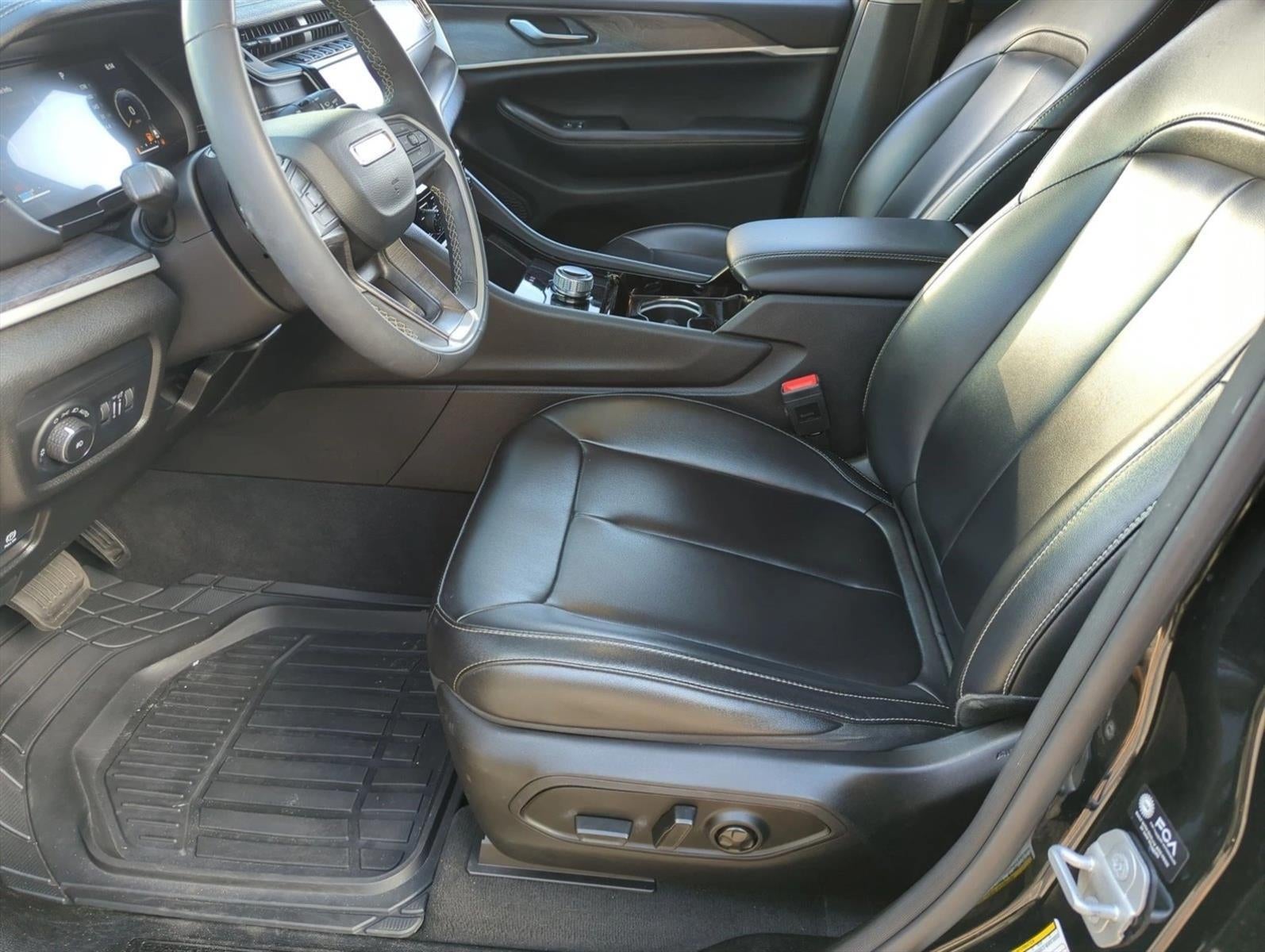 2023 Jeep Grand Cherokee Limited 4x2