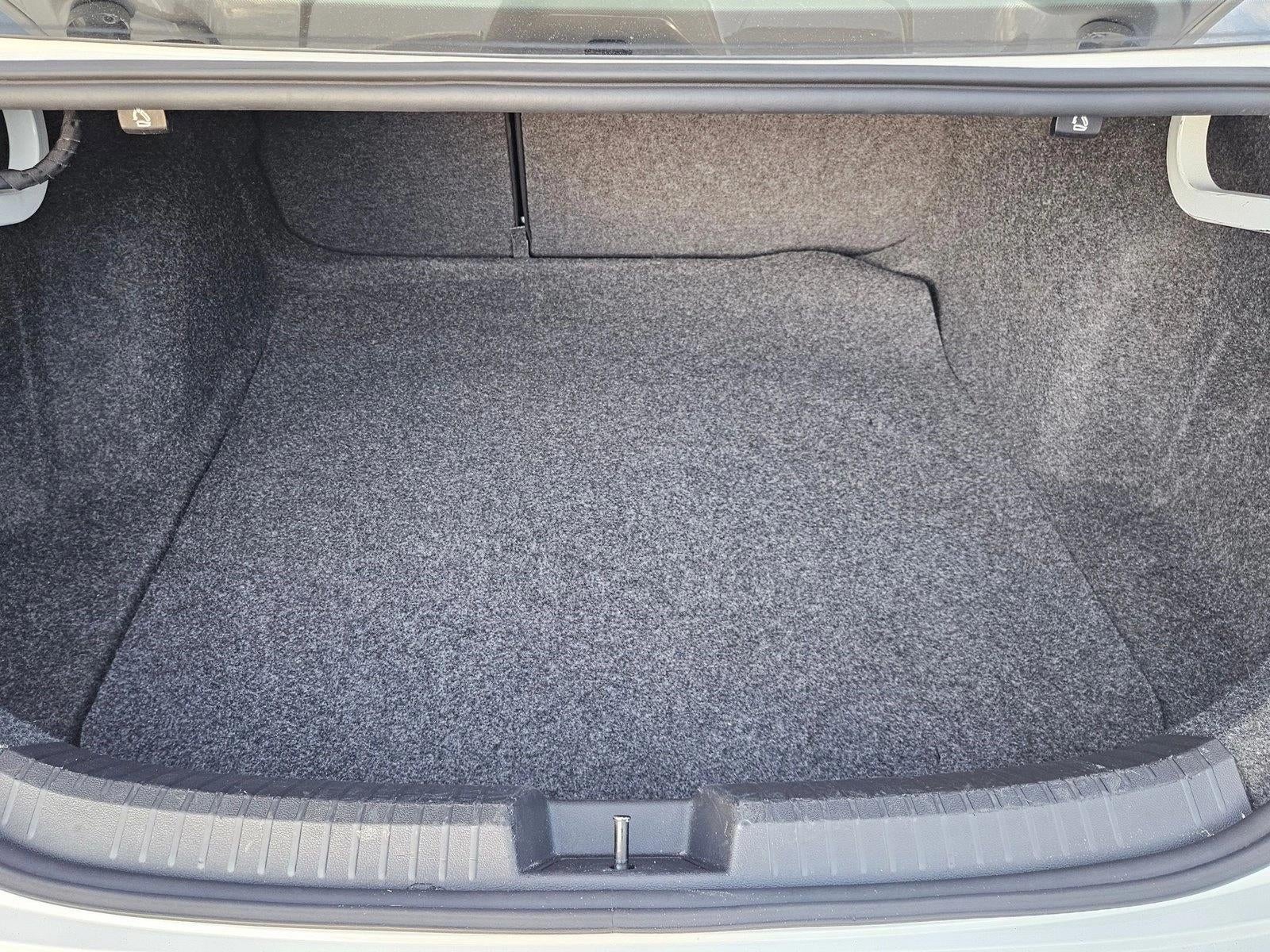 2022 Volkswagen Jetta S Auto