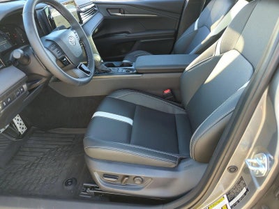 2026 Toyota Camry SE (SE)