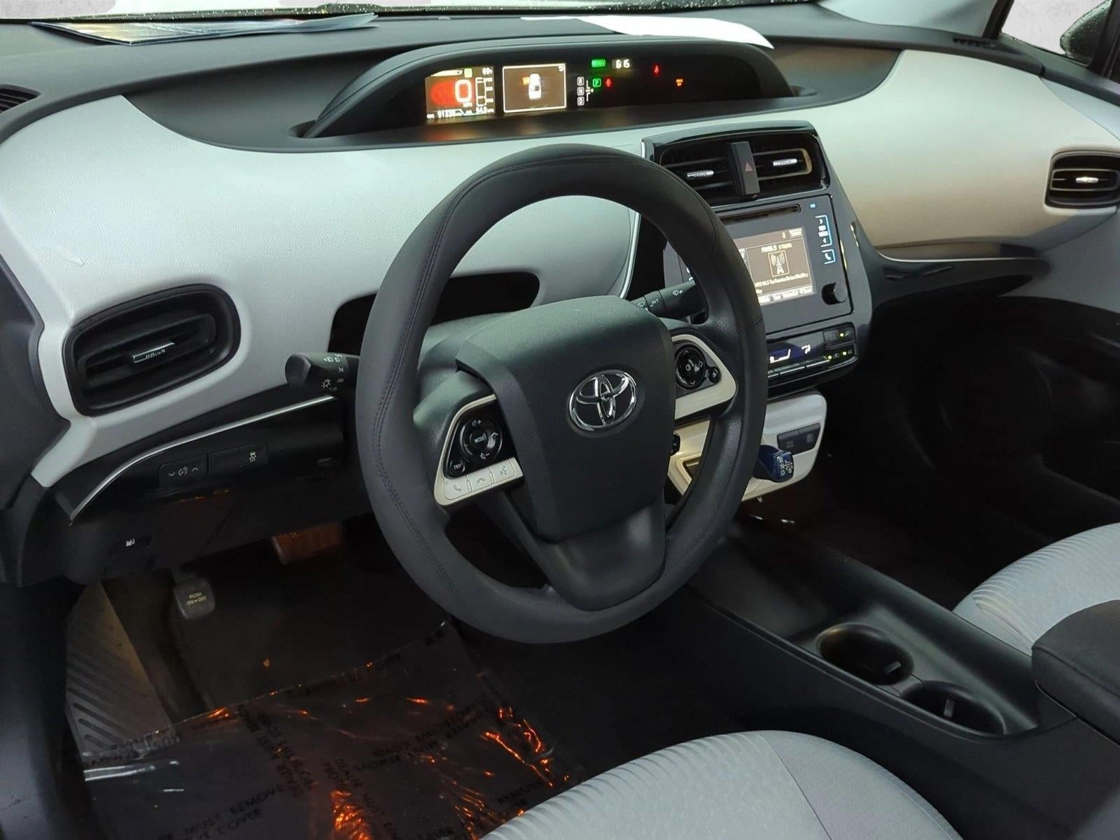 2016 Toyota Prius 5dr HB Two Eco (Natl)