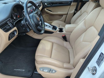2023 Porsche Macan AWD