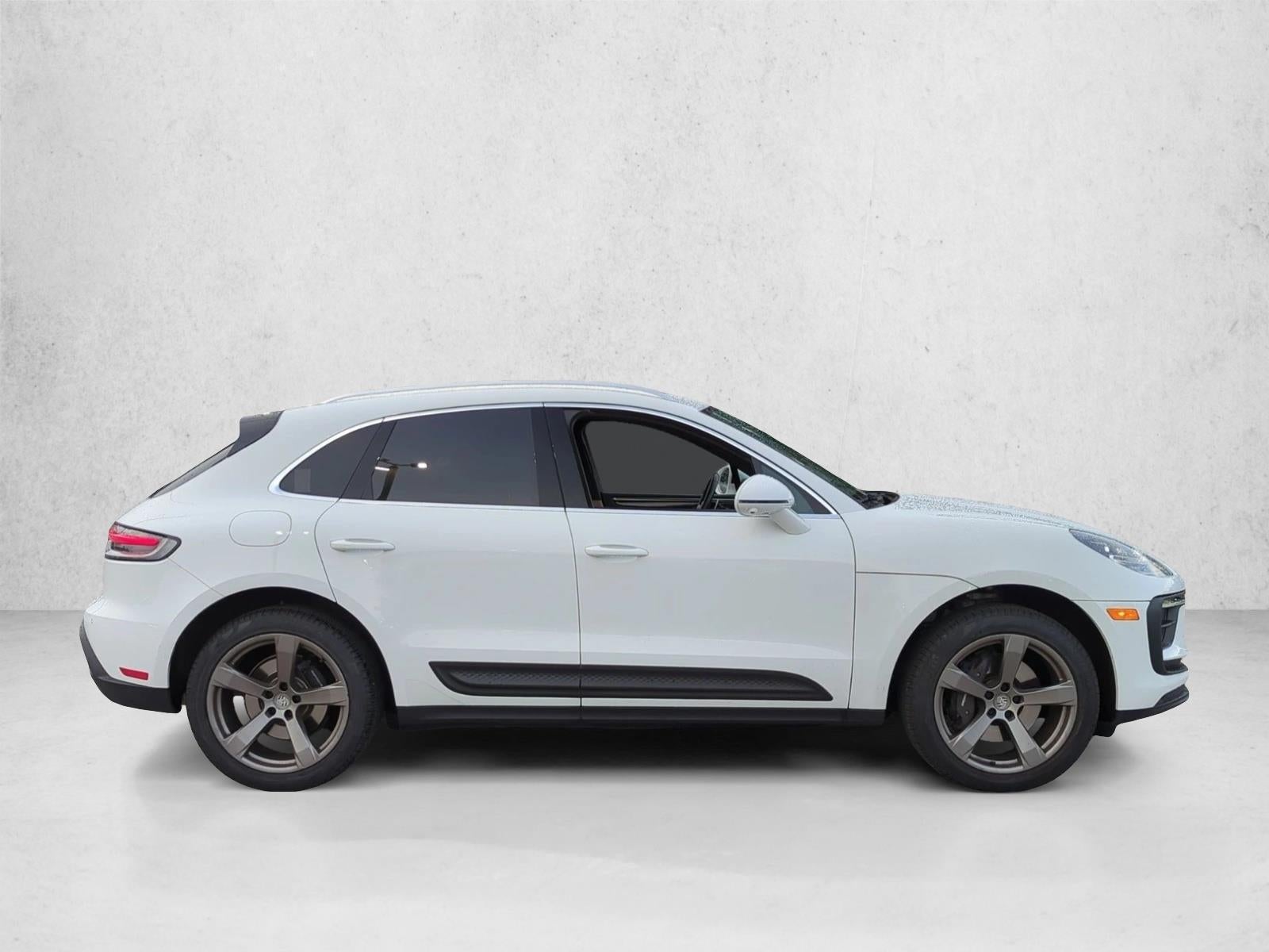 2023 Porsche Macan AWD