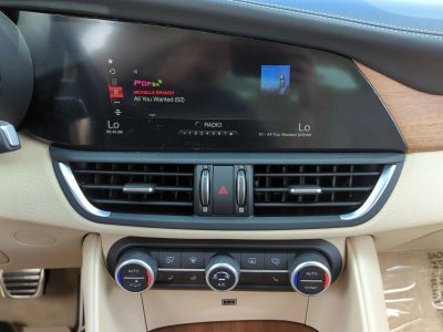 2019 Alfa Romeo Giulia Ti Lusso RWD