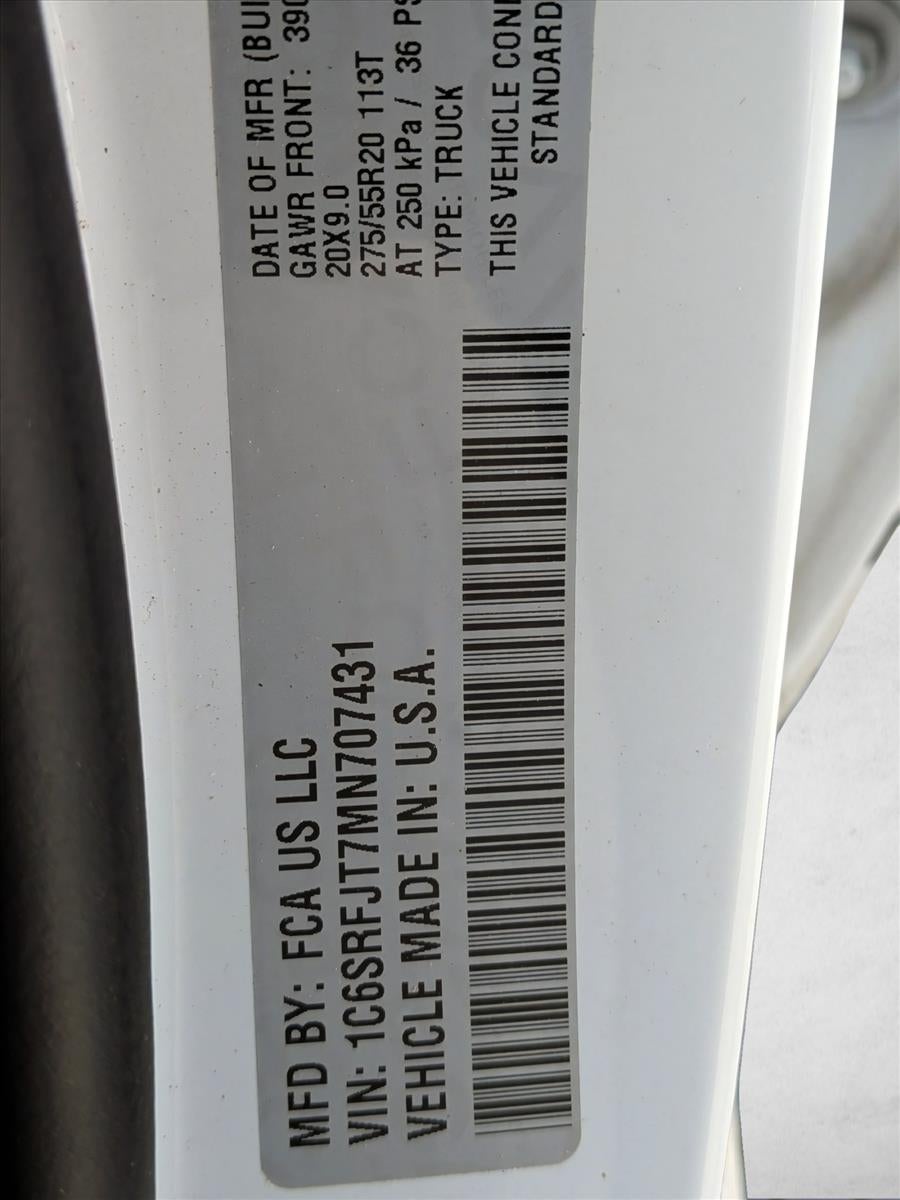 2021 RAM 1500 Laramie 4x4 Crew Cab 5'7" Box