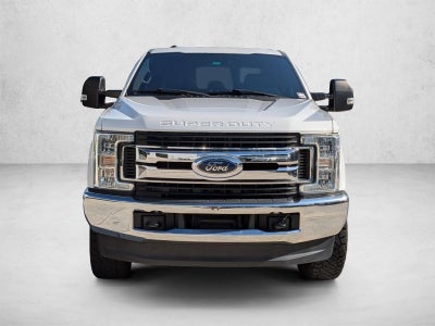 2017 Ford Super Duty F-250 SRW XLT 4WD Crew Cab 6.75' Box