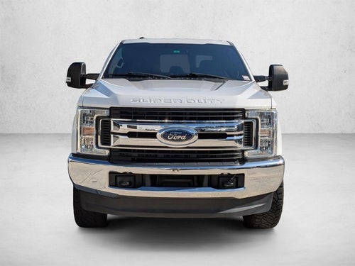 2017 Ford Super Duty F-250 SRW XLT 4WD Crew Cab 6.75' Box