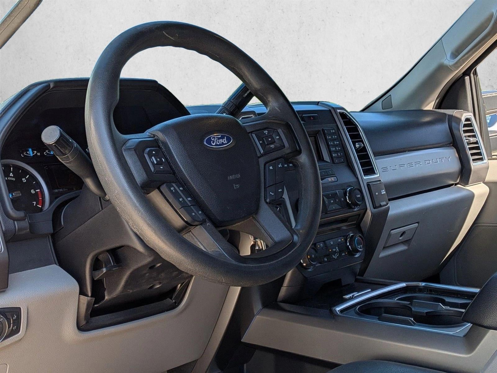 2017 Ford Super Duty F-250 SRW XLT 4WD Crew Cab 6.75' Box
