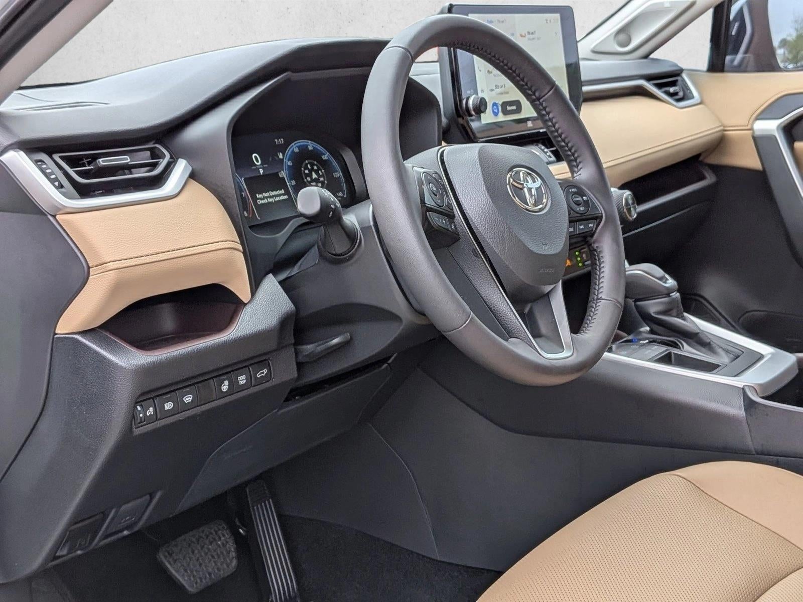 2025 Toyota RAV4 Limited FWD (Natl)