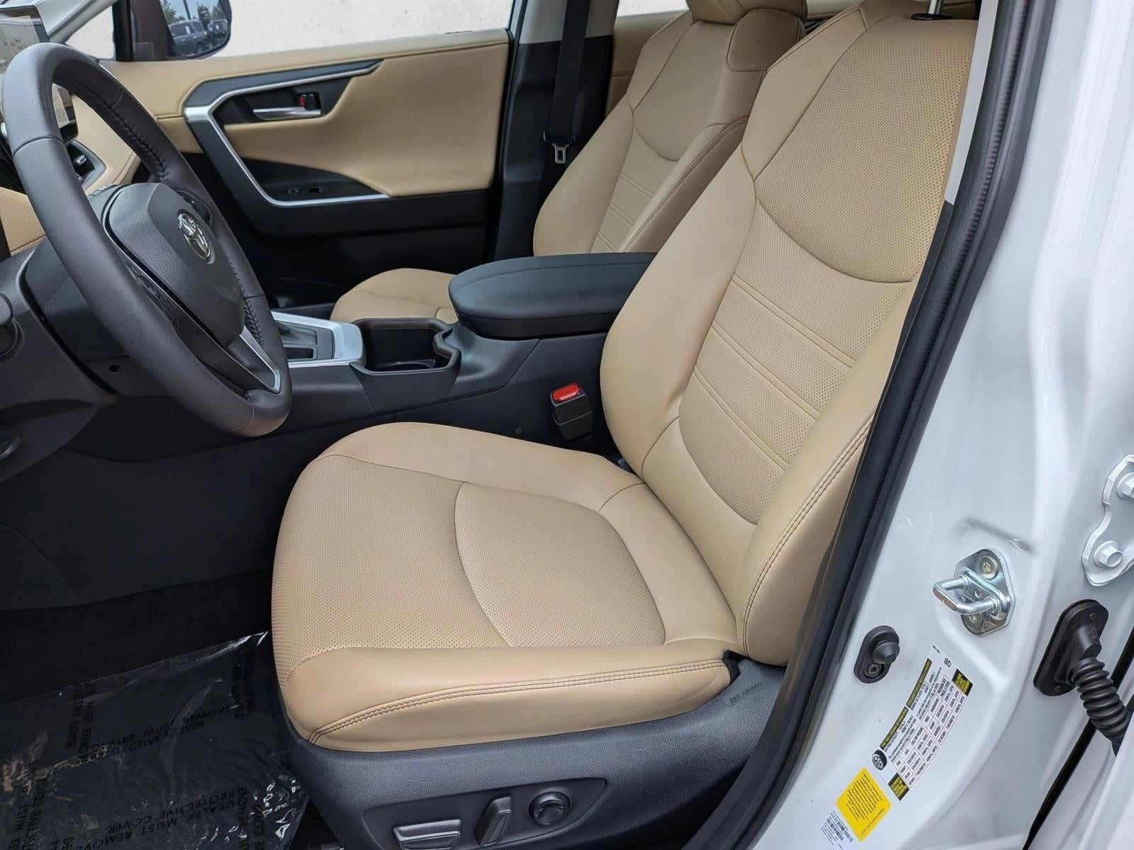 2025 Toyota RAV4 Limited FWD (Natl)