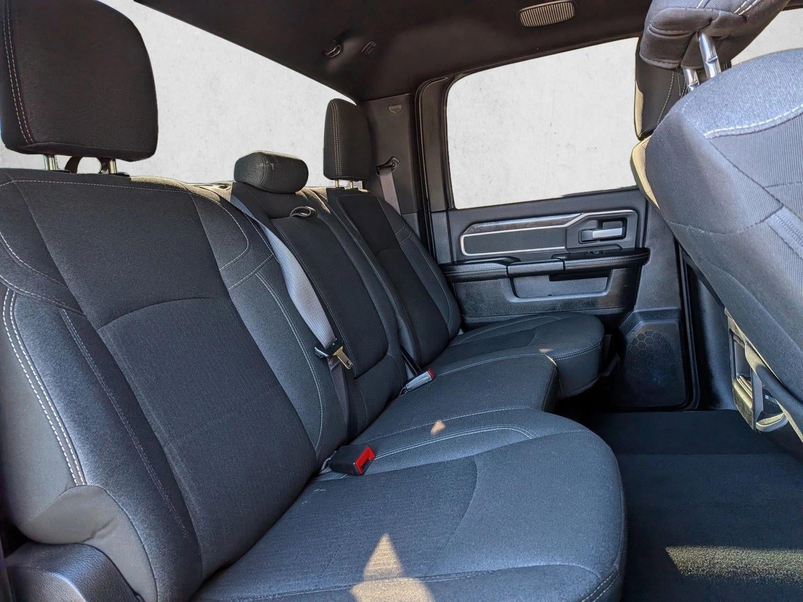 2020 RAM 2500 Big Horn 4x4 Crew Cab 6'4" Box