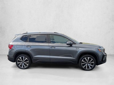 2023 Volkswagen Taos SE FWD