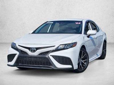 2022 Toyota Camry SE Auto (SE)