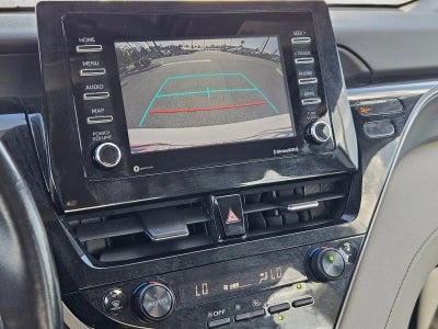 2022 Toyota Camry SE Auto (SE)