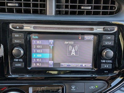 2018 Toyota Prius c Two (GS)