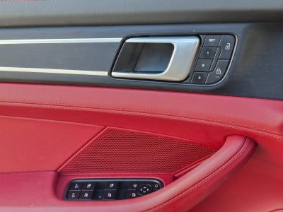 2022 Porsche Panamera 4 Platinum Edition AWD