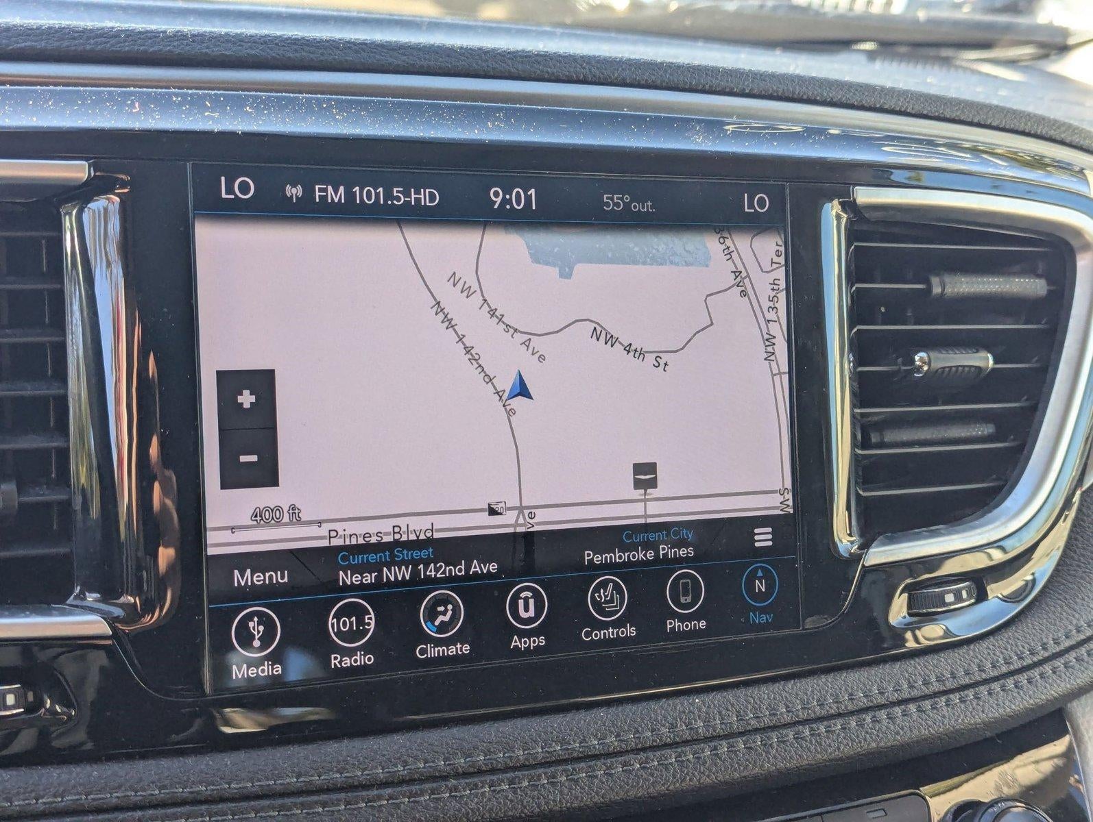 2018 Chrysler Pacifica Limited FWD