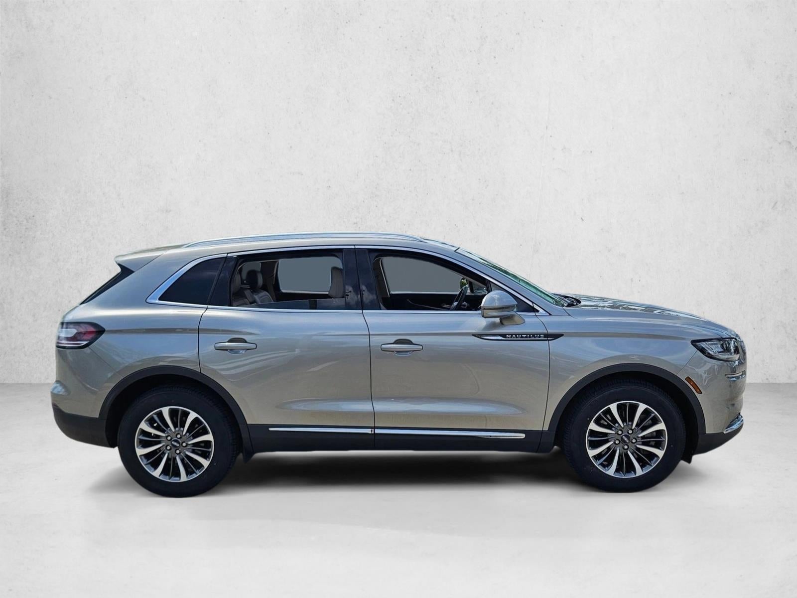 2023 Lincoln Nautilus Standard FWD